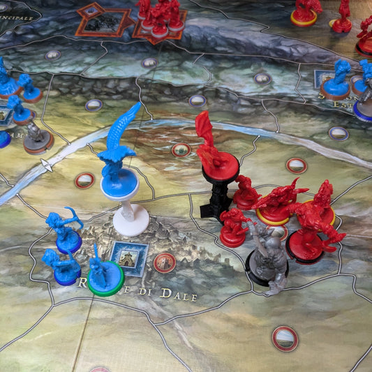 Eagle & Great Bat Miniature Flight Stands | The Battle of Five Armies